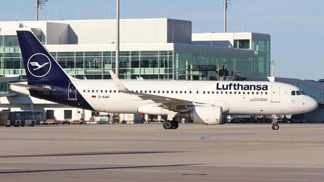 D-AIWK:Airbus A320-200:Lufthansa